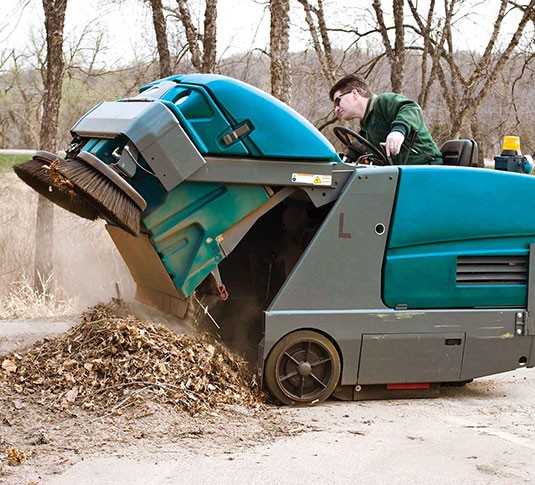 S20 Compact Ride-On Sweeper alt 20